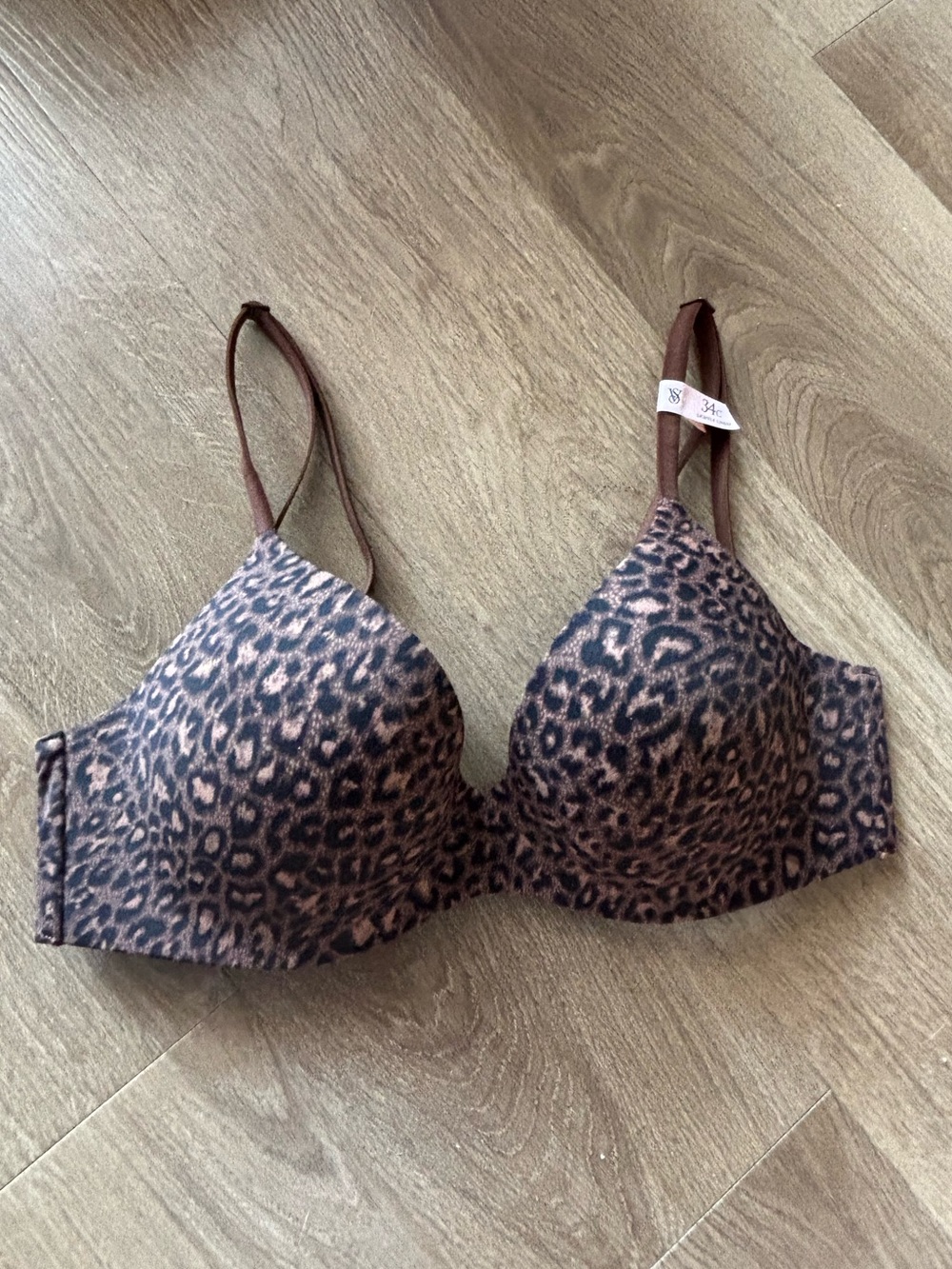 NWT Victoria’s Secret Body by Victoria Leopard Print Lined Demi Bra, 34C - Picture 4 of 5